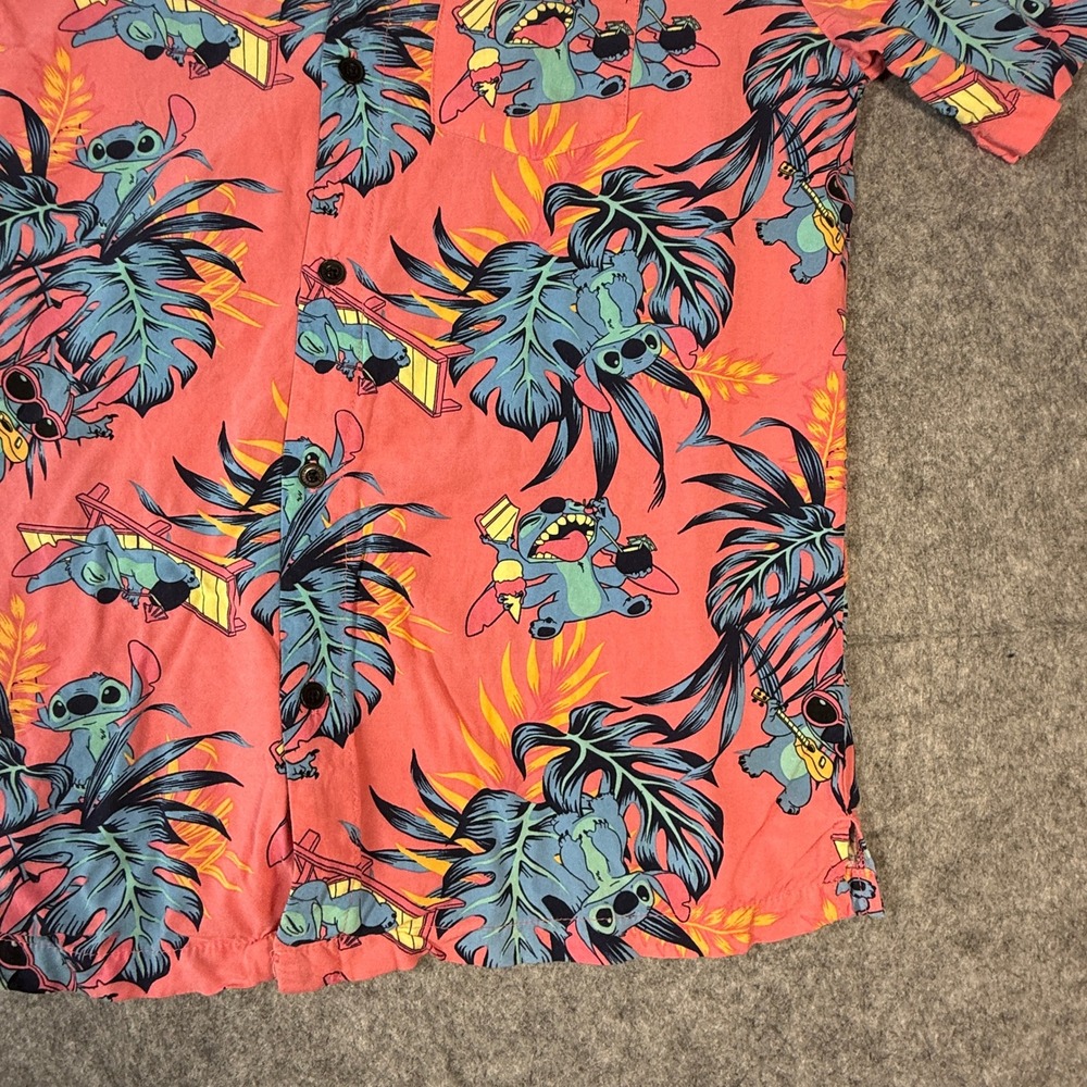 Disney Stitch Shirt Mens Medium Pink Tropical Hawaiian Button Down Short Sleeve - Picture 5 of 9